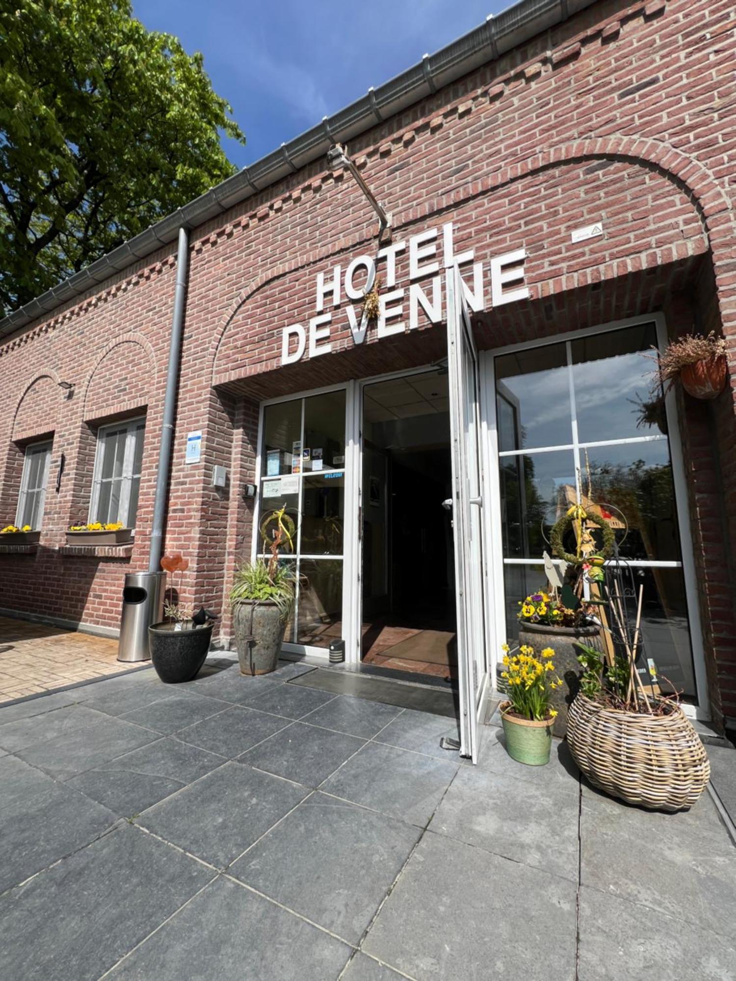 Hotel De Venne Genk Exterior foto